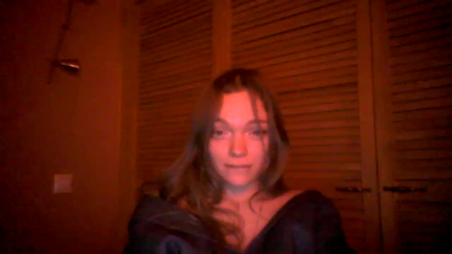 Gallery image thumbnail from clepssydra's myfreecams stream on, 11/28/2022, 23:23 image 17 of 20