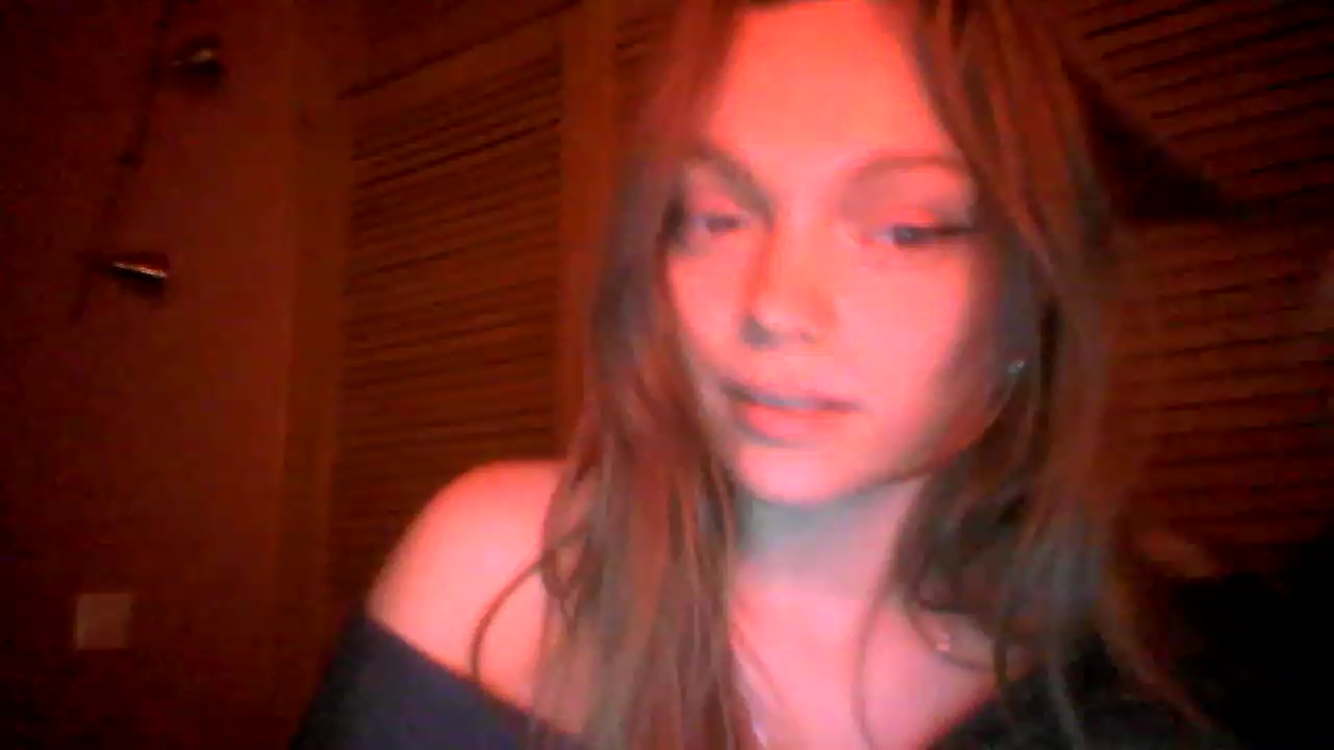Gallery image thumbnail from clepssydra's myfreecams stream on, 11/28/2022, 23:23 image 9 of 20