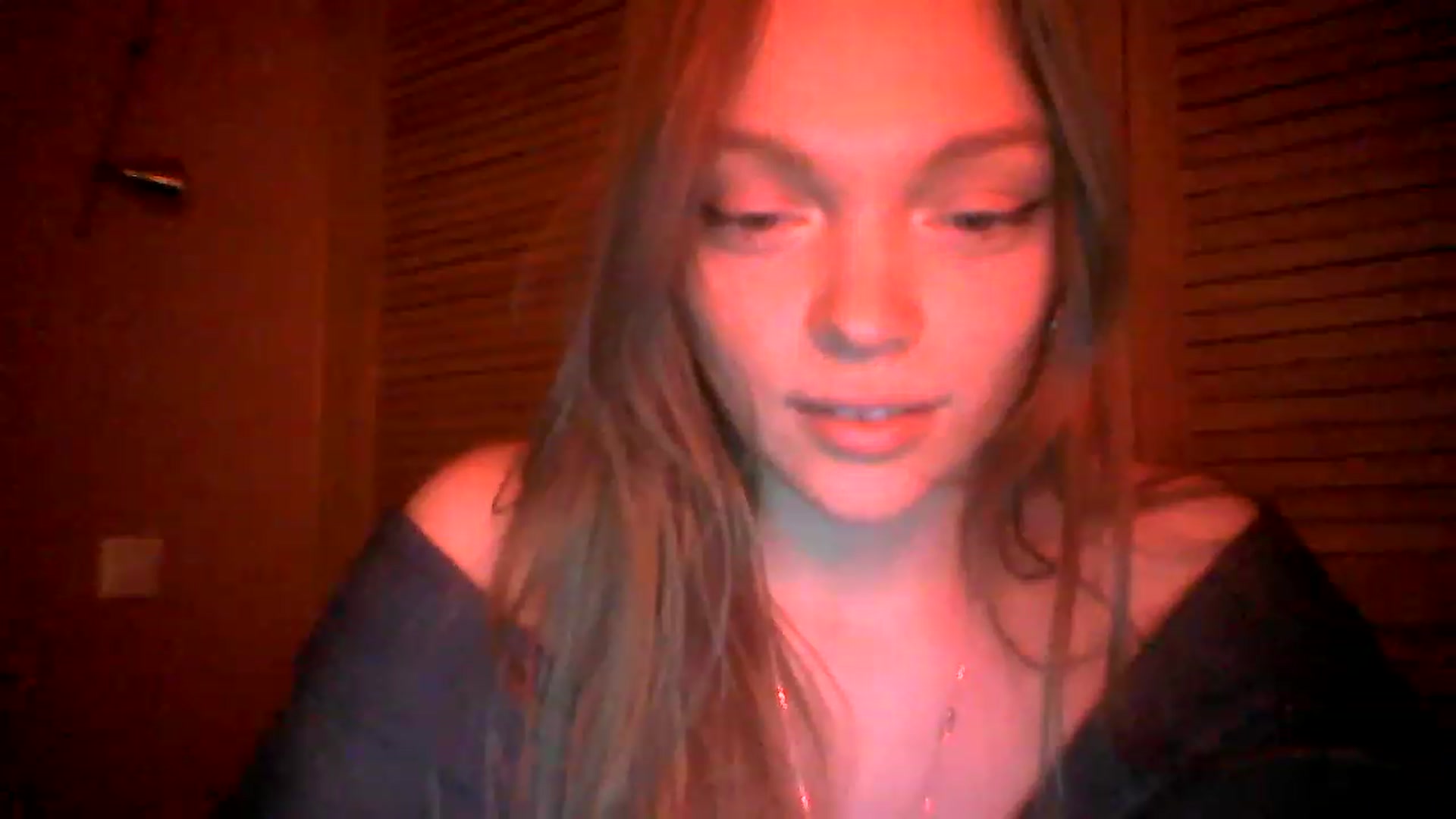 Gallery image thumbnail from clepssydra's myfreecams stream on, 11/28/2022, 23:23 image 5 of 20