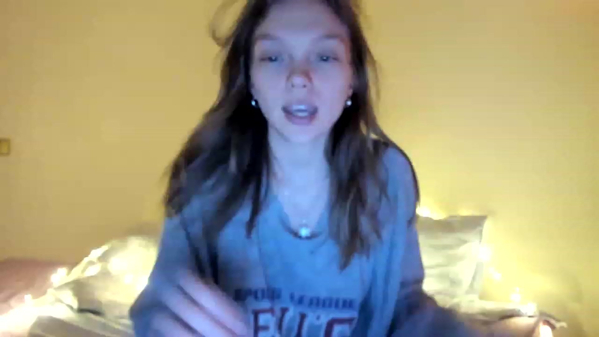 Gallery image thumbnail from clepssydra's myfreecams stream on, 01/25/2023, 12:05 image 16 of 20