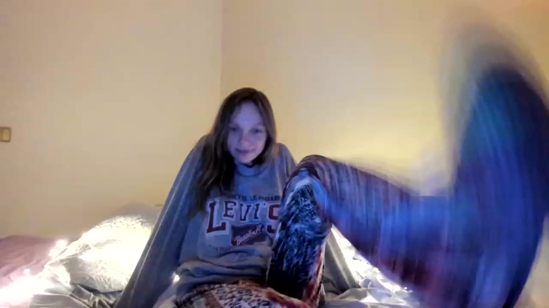 Gallery image thumbnail from clepssydra's myfreecams stream on, 01/25/2023, 12:05 image 19 of 20
