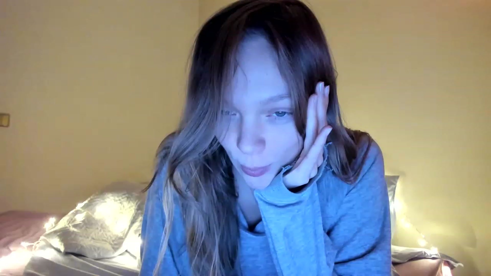 Gallery image thumbnail from clepssydra's myfreecams stream on, 01/25/2023, 12:05 image 11 of 20