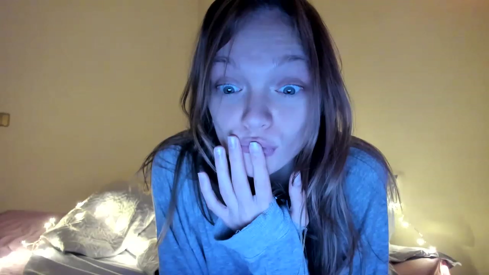 Gallery image thumbnail from clepssydra's myfreecams stream on, 01/25/2023, 12:05 image 12 of 20
