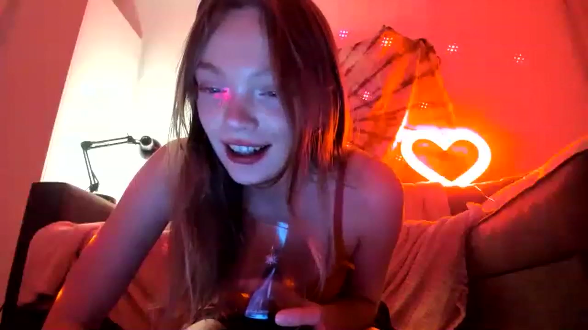 Gallery image thumbnail from clepssydra's myfreecams stream on, 02/15/2023, 14:19 image 3 of 20
