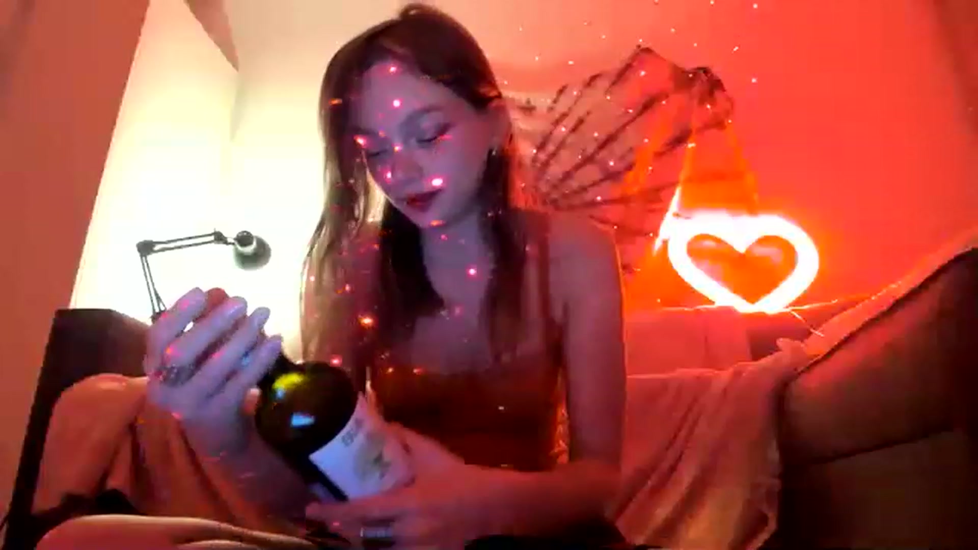 Gallery image thumbnail from clepssydra's myfreecams stream on, 02/15/2023, 14:19 image 10 of 20