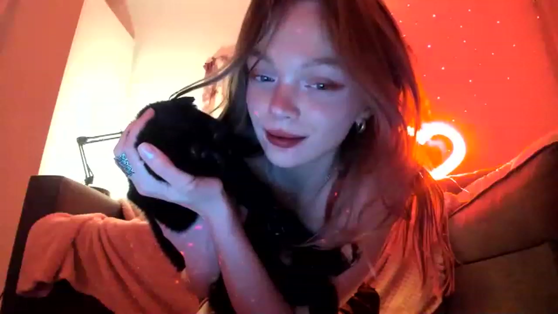 Gallery image thumbnail from clepssydra's myfreecams stream on, 02/15/2023, 14:19 image 1 of 20