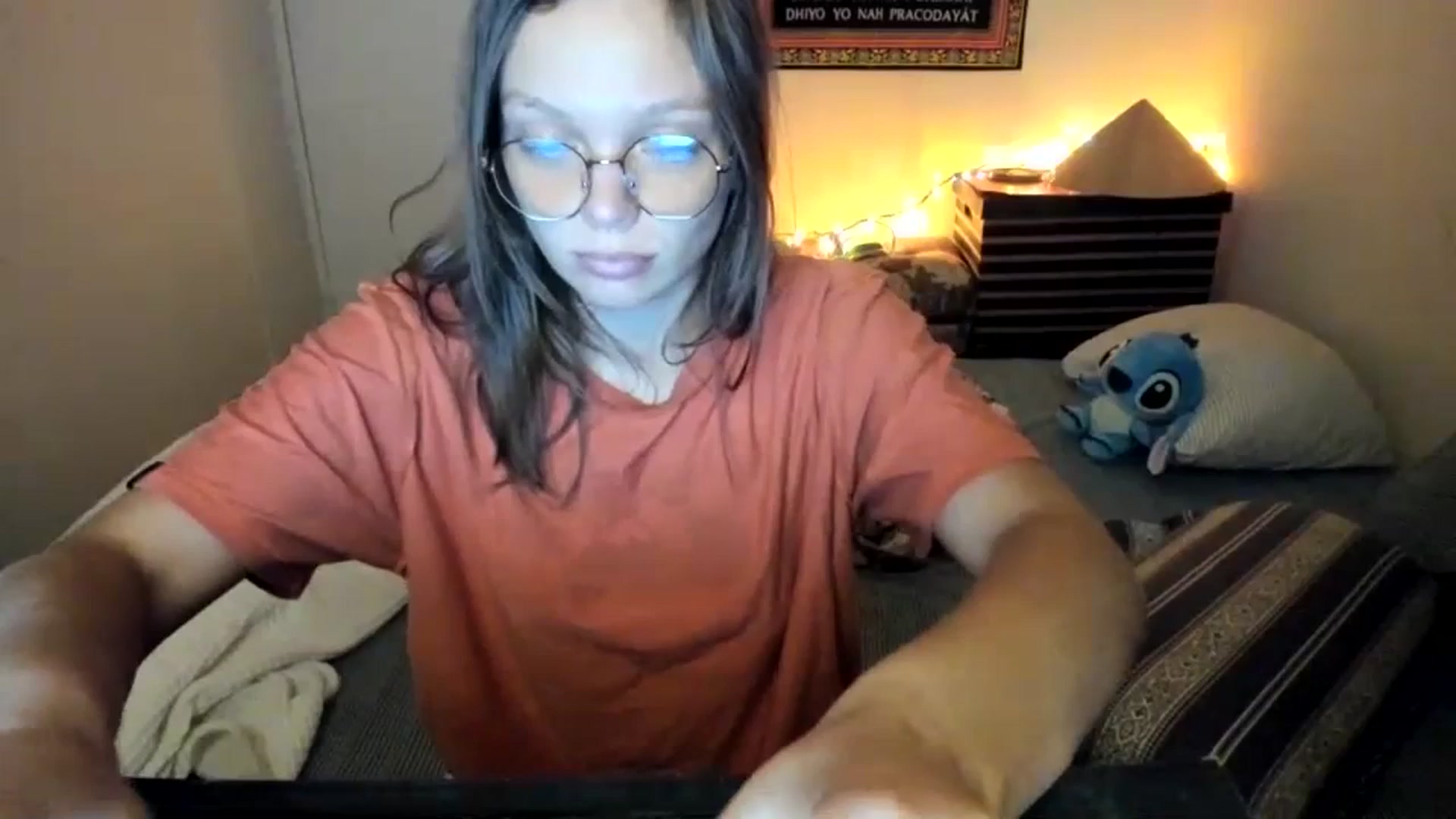 Gallery image thumbnail from clepssydra's myfreecams stream on, 07/20/2023, 18:14 image 6 of 20