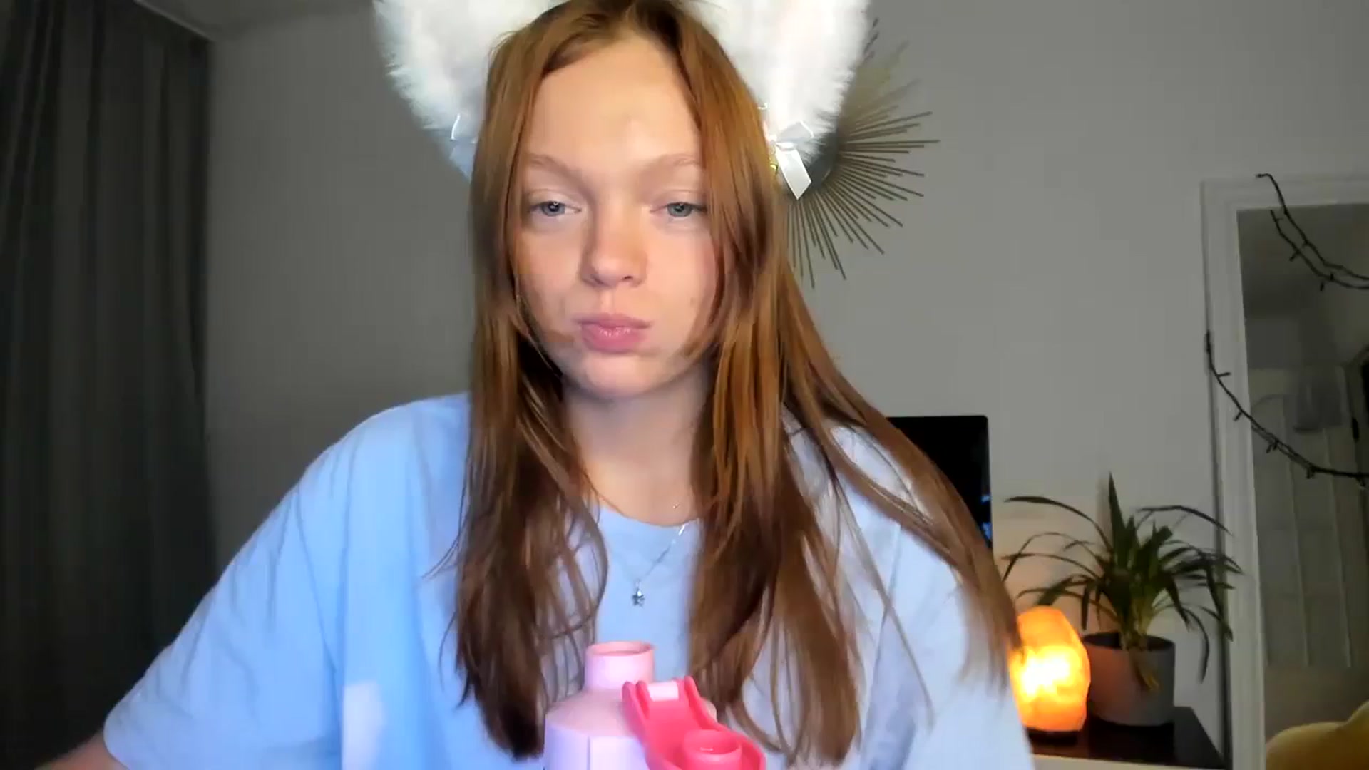 Gallery image thumbnail from clepssydra's myfreecams stream on, 10/16/2023, 20:54 image 16 of 20