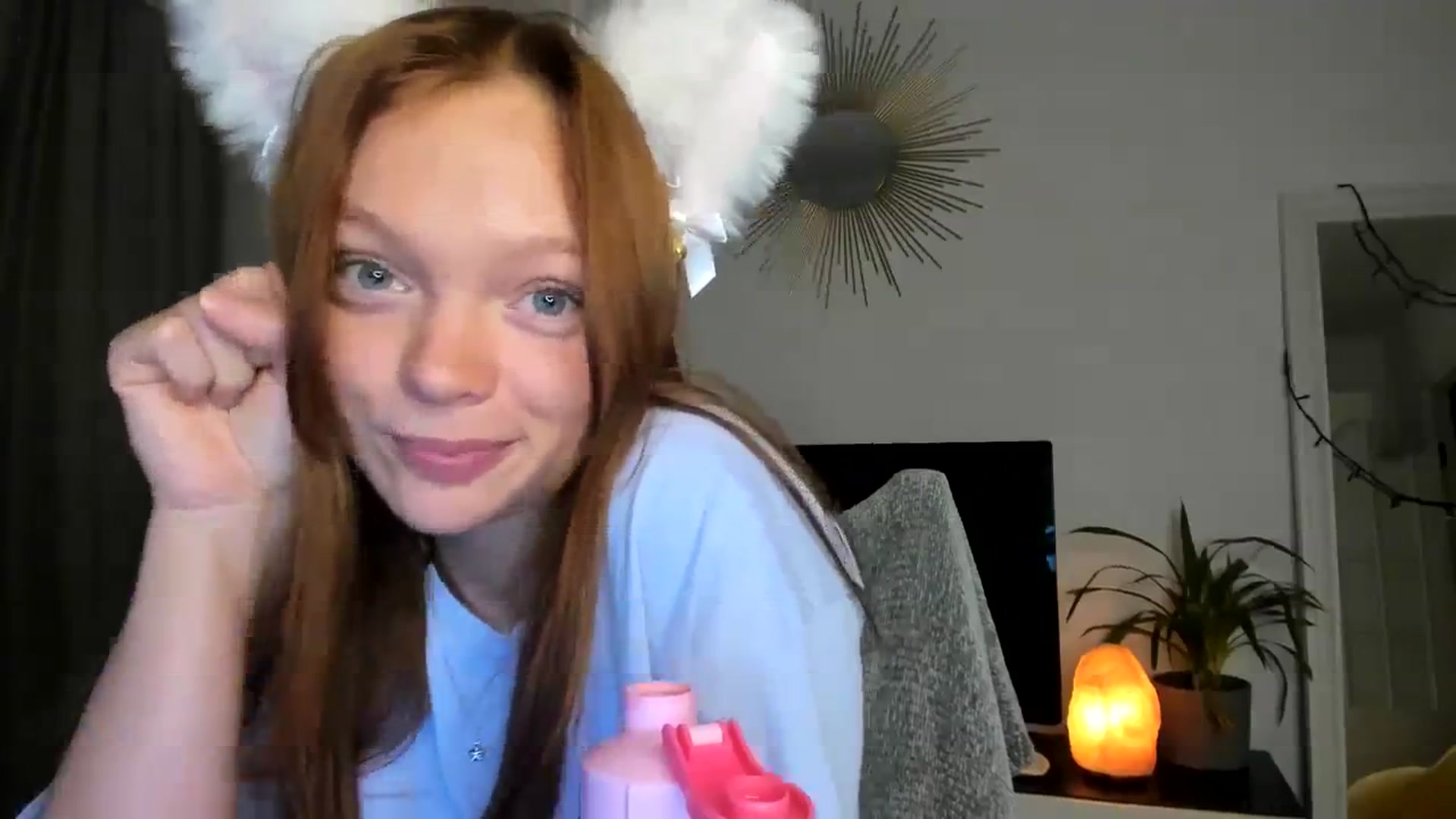 Gallery image thumbnail from clepssydra's myfreecams stream on, 10/16/2023, 20:54 image 19 of 20