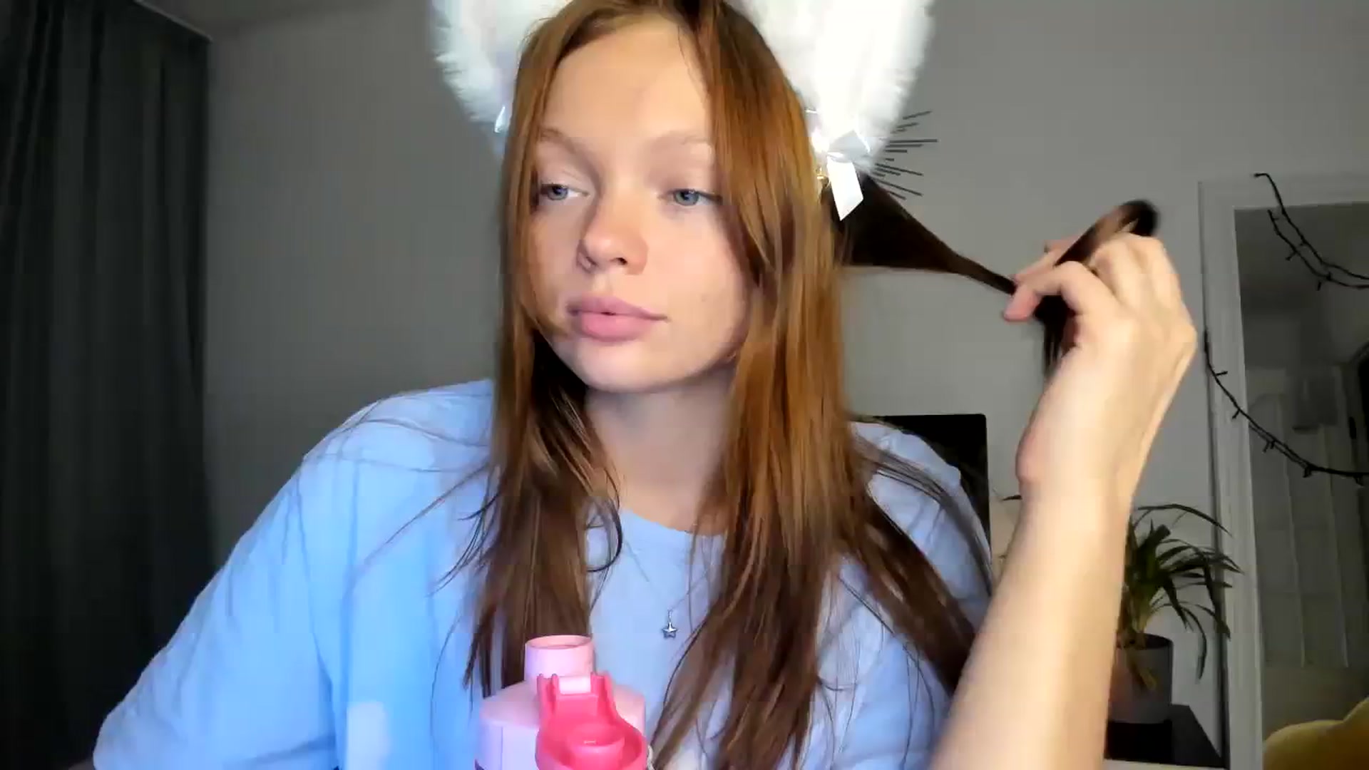 Gallery image thumbnail from clepssydra's myfreecams stream on, 10/16/2023, 20:54 image 14 of 20