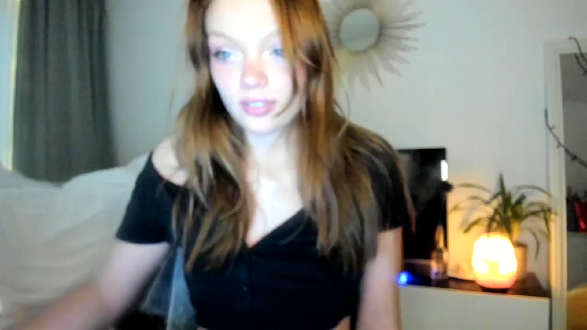 Gallery image thumbnail from clepssydra's myfreecams stream on, 10/25/2023, 02:53 image 4 of 20