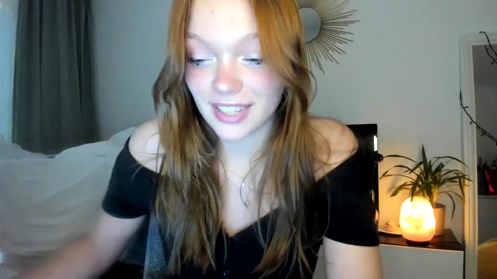 Gallery image thumbnail from clepssydra's myfreecams stream on, 10/25/2023, 02:53 image 2 of 20