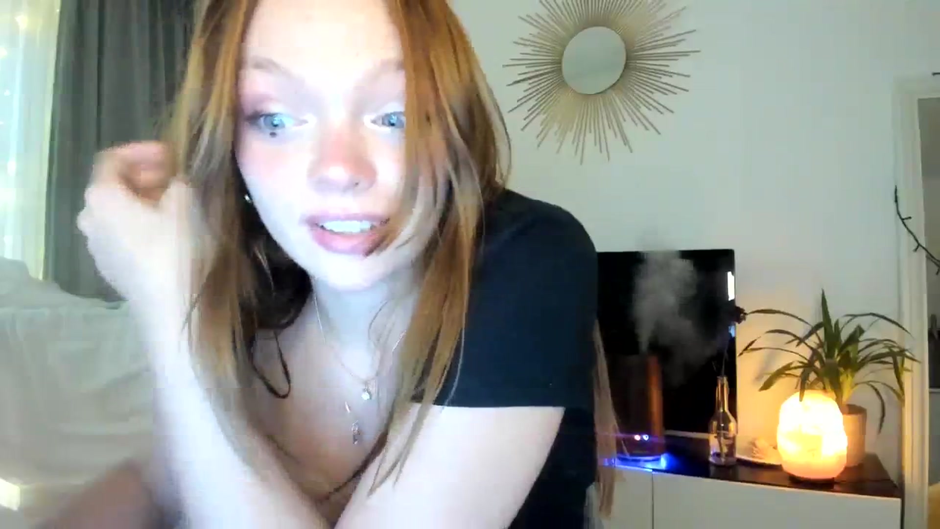 Gallery image thumbnail from clepssydra's myfreecams stream on, 10/25/2023, 02:53 image 15 of 20
