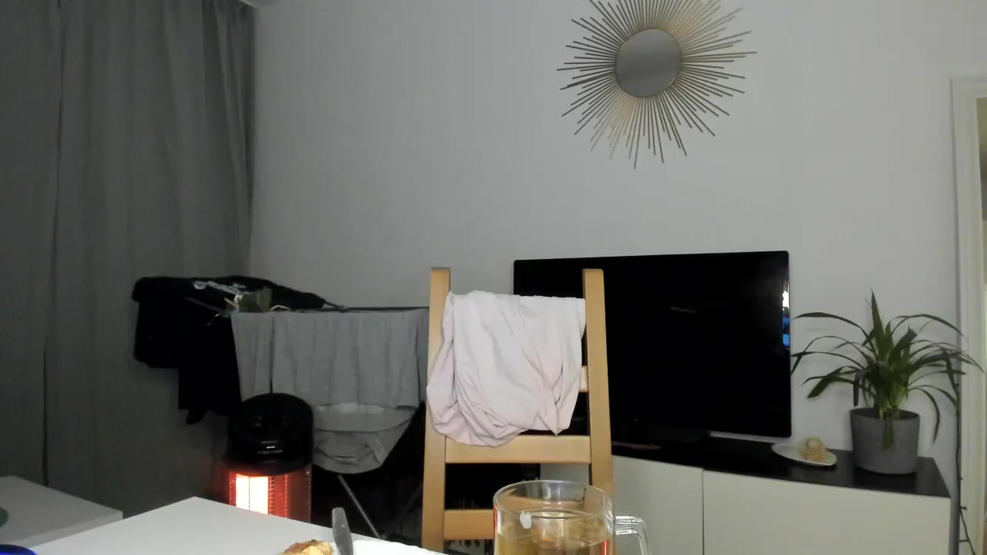 Gallery image thumbnail from clepssydra's myfreecams stream on, 10/29/2023, 21:20 image 14 of 20