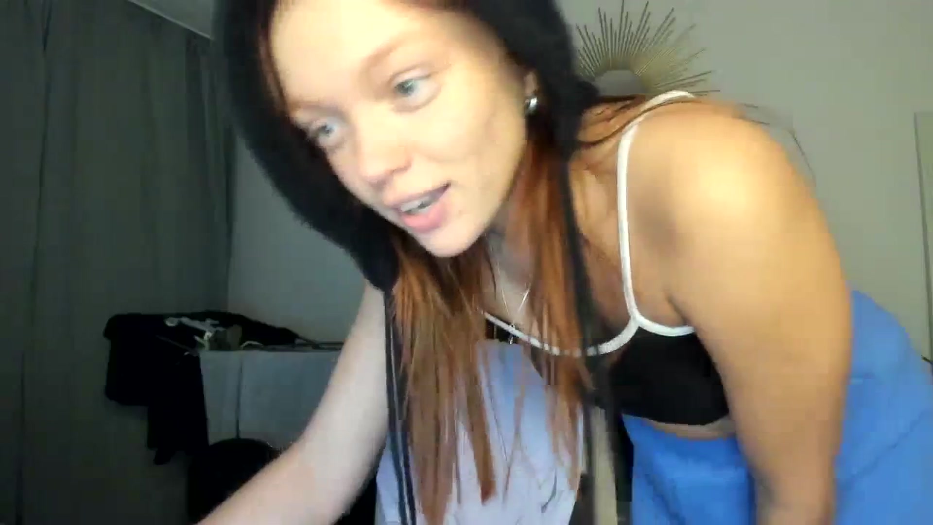 Gallery image thumbnail from clepssydra's myfreecams stream on, 10/29/2023, 21:20 image 18 of 20