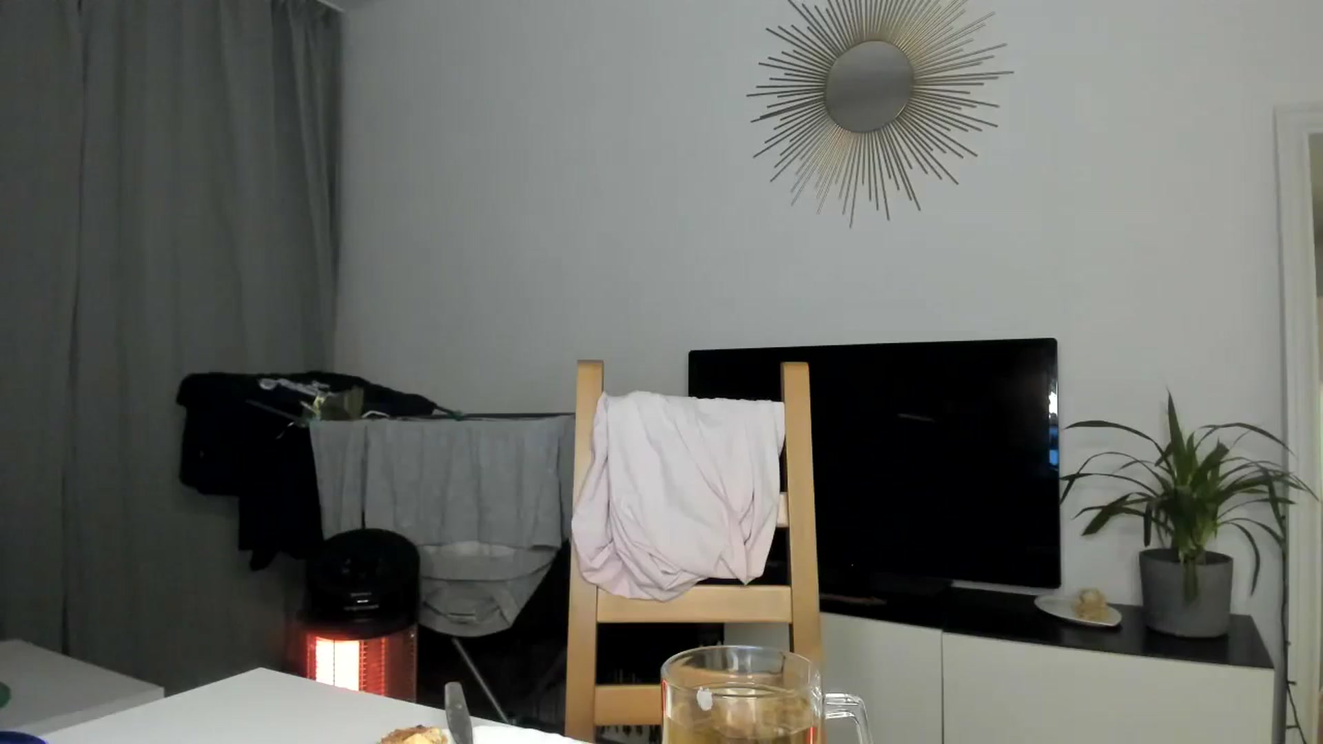 Gallery image thumbnail from clepssydra's myfreecams stream on, 10/29/2023, 21:20 image 15 of 20