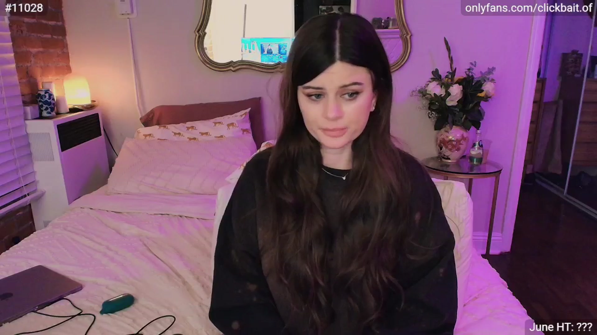 Gallery image thumbnail from clickbait_'s myfreecams stream on, 08/30/2025, 06:12 image 16 of 20