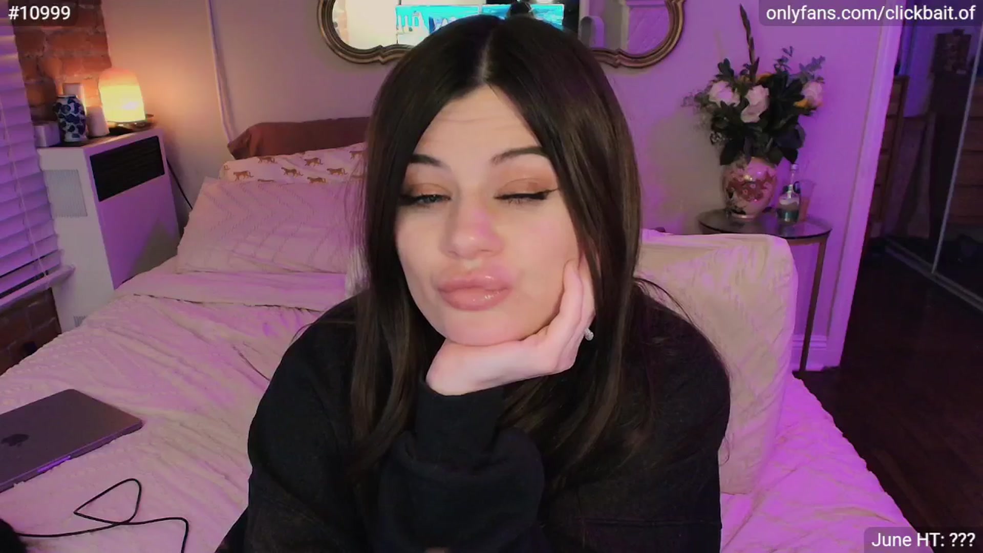 Gallery image thumbnail from clickbait_'s myfreecams stream on, 08/30/2025, 06:12 image 17 of 20