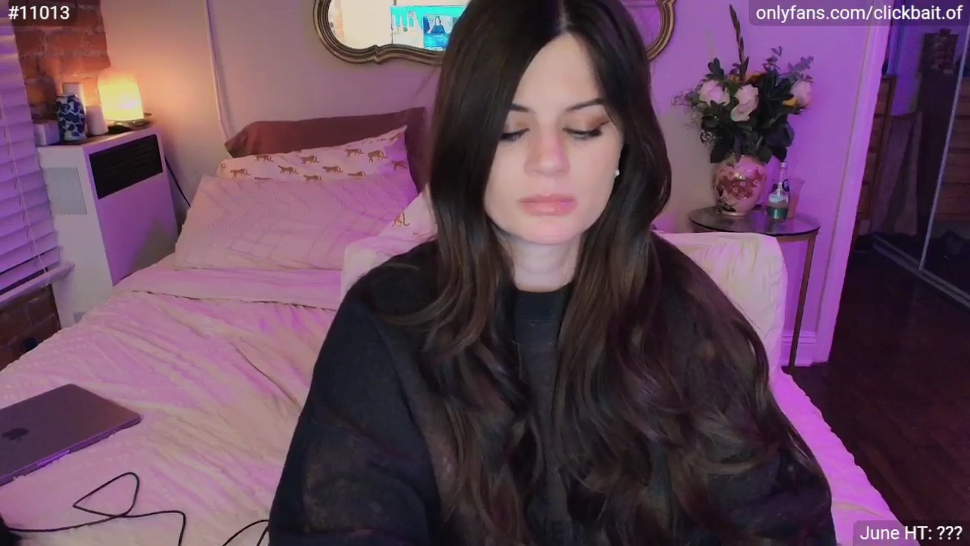 Gallery image thumbnail from clickbait_'s myfreecams stream on, 08/30/2025, 06:12 image 18 of 20