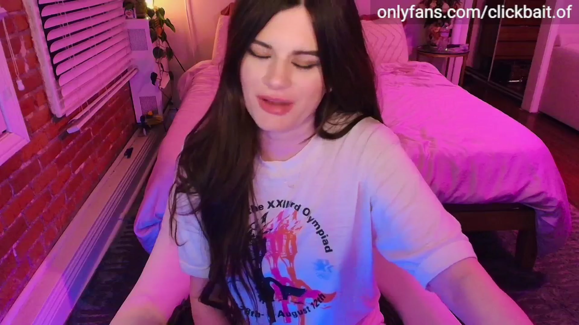 Gallery image thumbnail from clickbait_'s myfreecams stream on, 11/03/2025, 09:59 image 5 of 20
