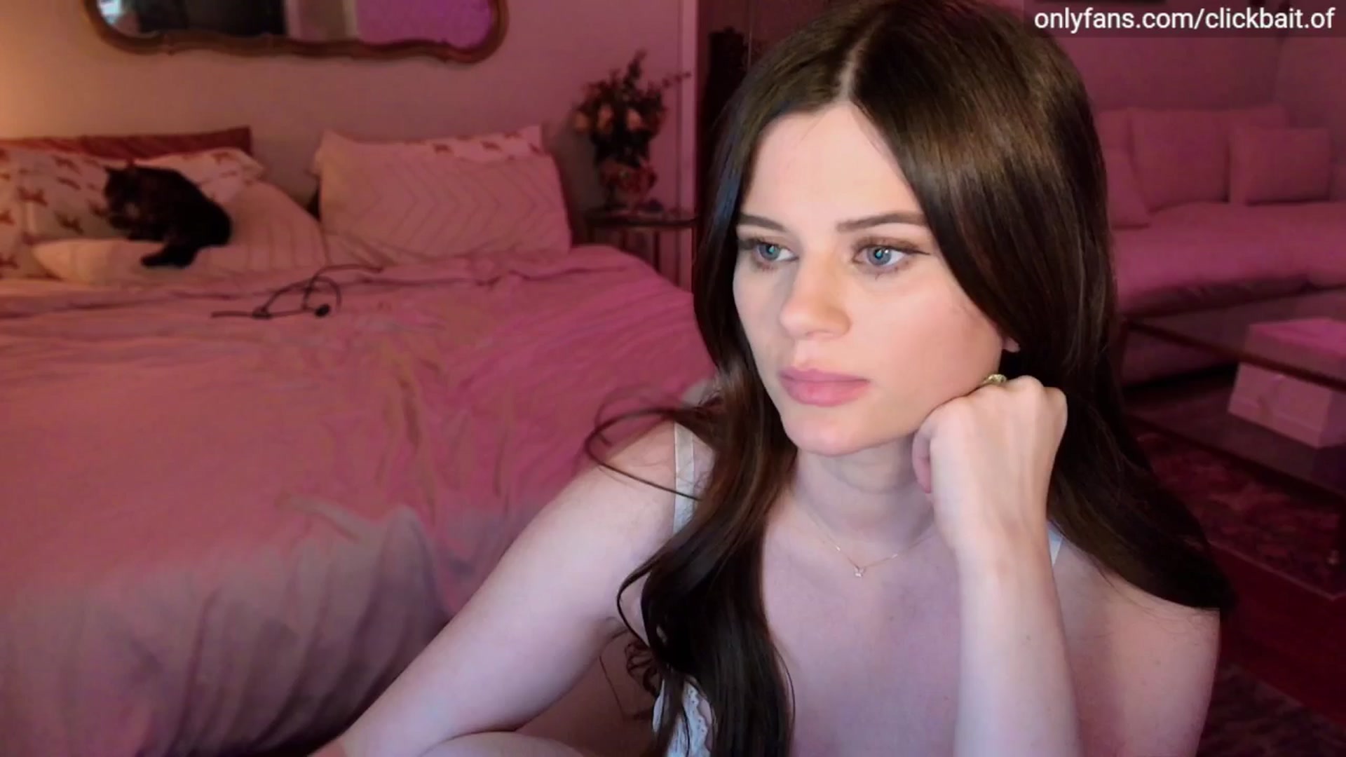 Gallery image thumbnail from clickbait_'s myfreecams stream on, 11/22/2025, 10:37 image 1 of 20