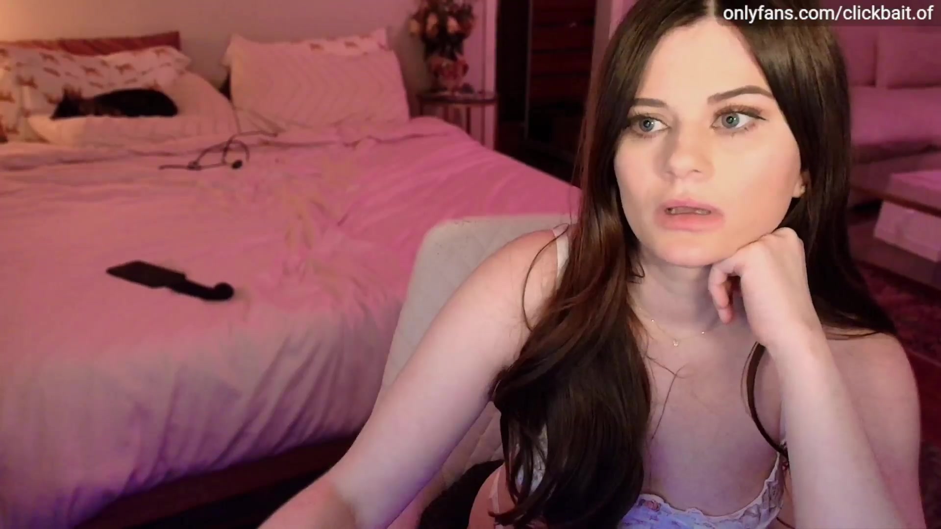 Gallery image thumbnail from clickbait_'s myfreecams stream on, 11/22/2025, 10:37 image 13 of 20