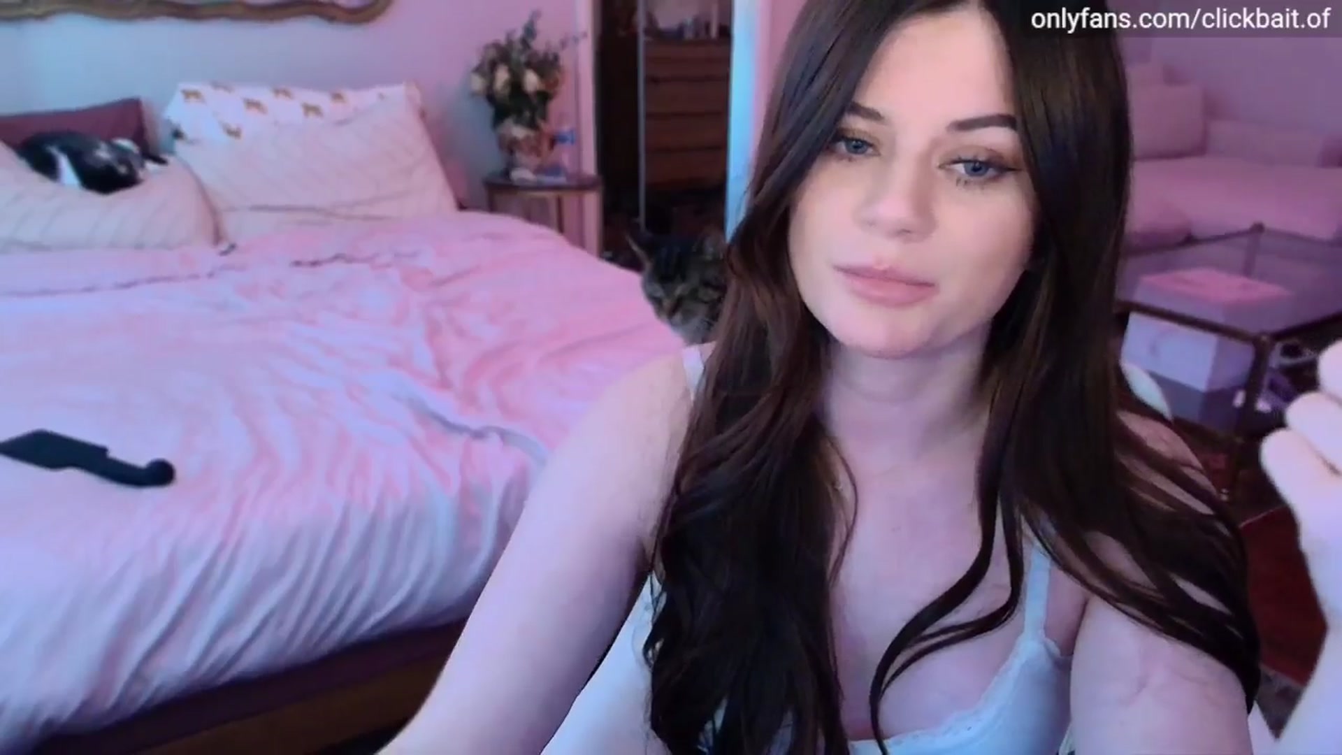 Gallery image thumbnail from clickbait_'s myfreecams stream on, 11/23/2025, 16:00 image 5 of 20