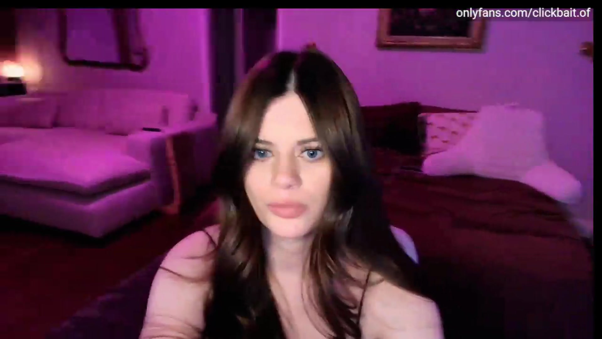 Gallery image thumbnail from clickbait_'s myfreecams stream on, 08/27/2026, 03:59 image 18 of 20