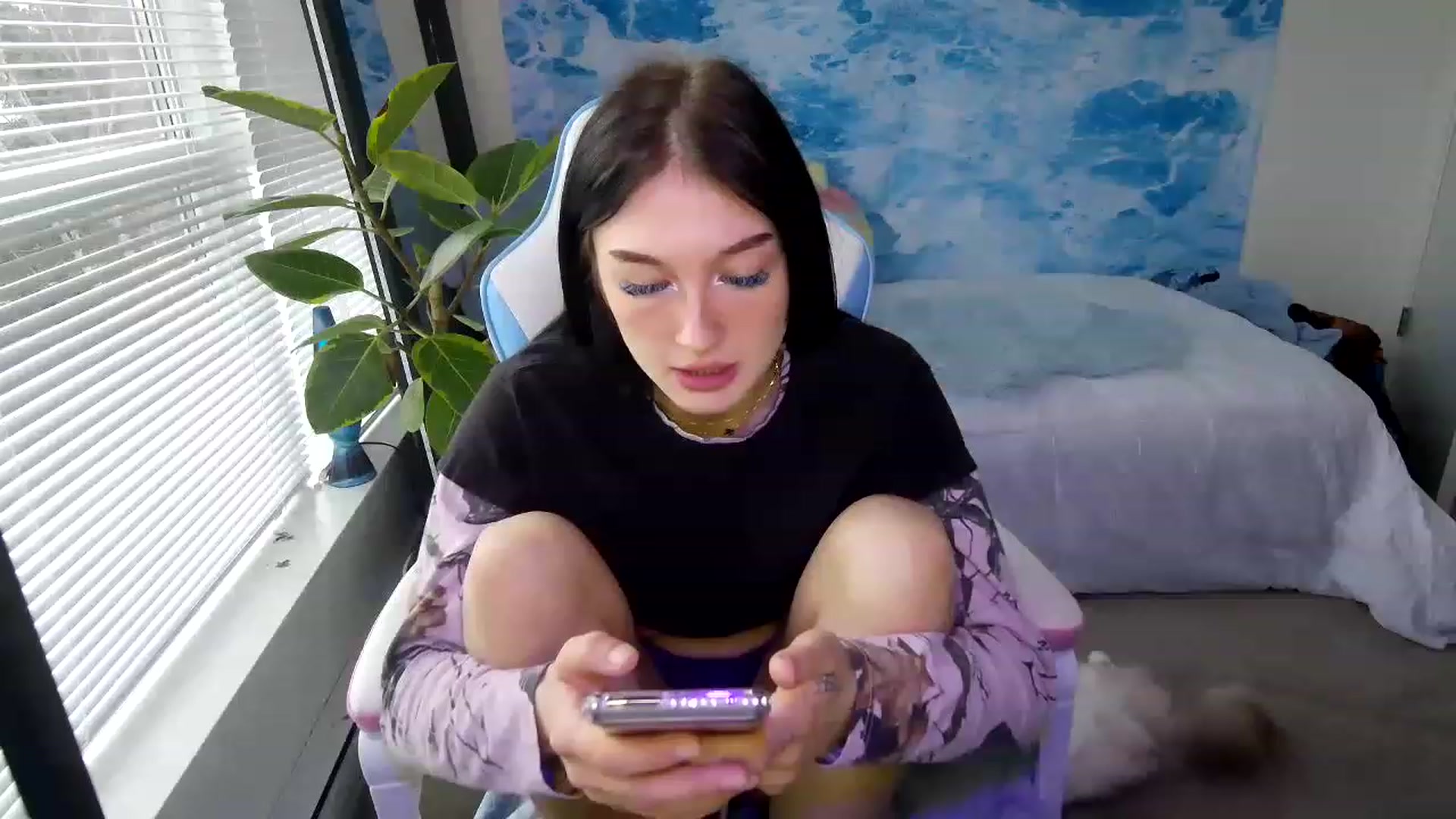 Gallery image thumbnail from cloverslucky's myfreecams stream on, 03/24/2023, 02:17 image 1 of 20