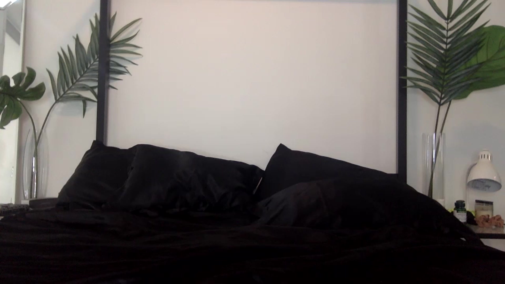 Gallery image thumbnail from cndnbaddie's myfreecams stream on, 05/08/2023, 24:13 image 15 of 20