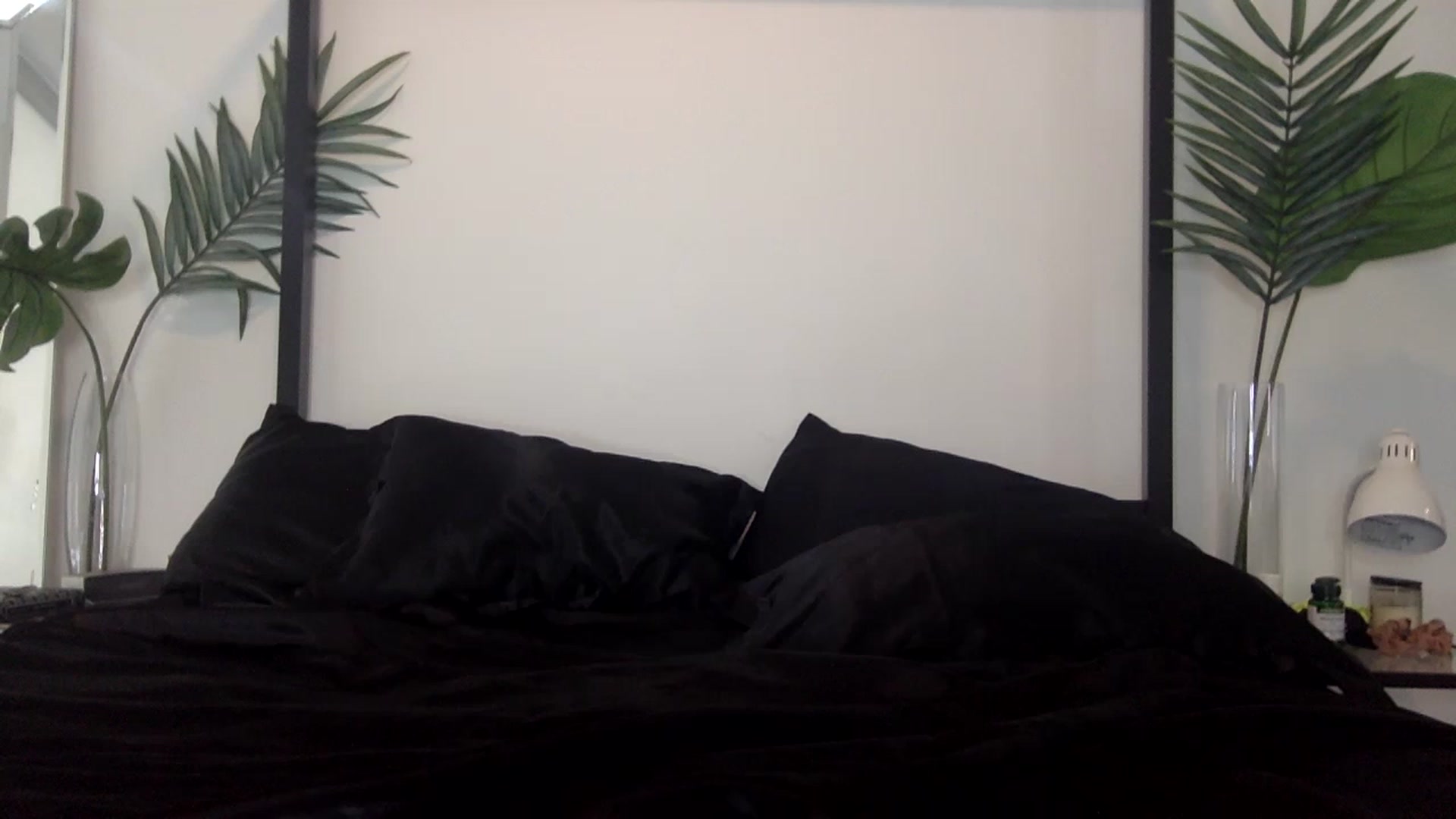 Gallery image thumbnail from cndnbaddie's myfreecams stream on, 05/08/2023, 24:13 image 14 of 20