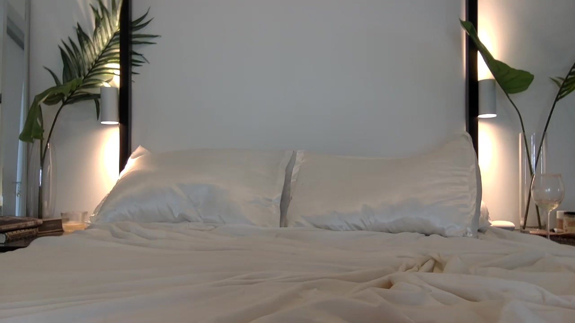 Gallery image thumbnail from cndnbaddie's myfreecams stream on, 06/20/2023, 02:14 image 9 of 20