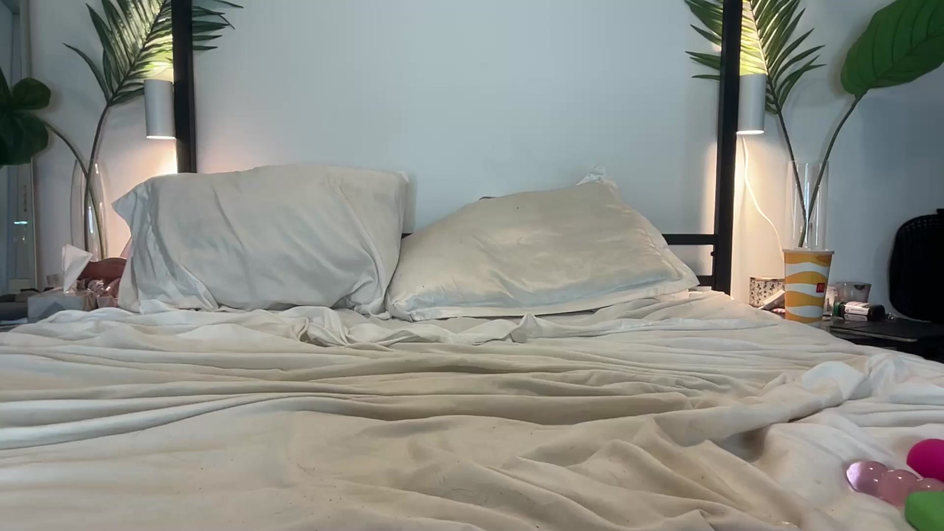 Gallery image thumbnail from cndnbaddie's myfreecams stream on, 05/27/2024, 04:17 image 4 of 20