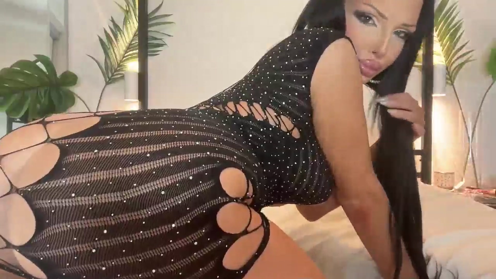 Gallery image thumbnail from cndnbaddie's myfreecams stream on, 06/12/2024, 05:03 image 9 of 20