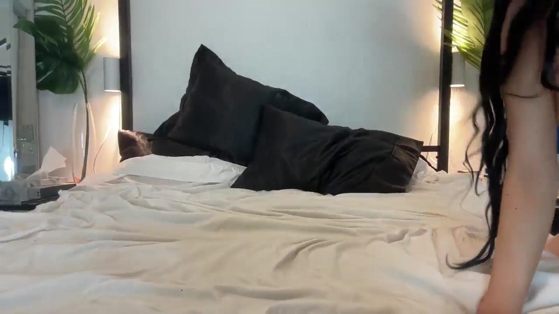 Gallery image thumbnail from cndnbaddie's myfreecams stream on, 07/13/2024, 10:08 image 7 of 20