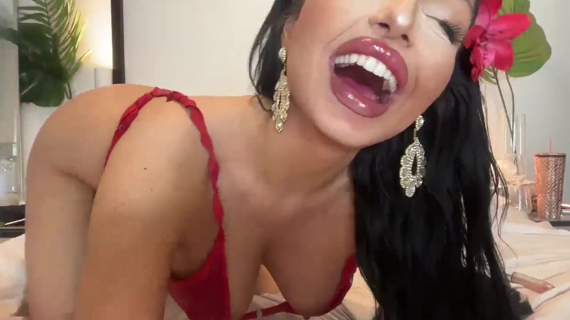 Gallery image thumbnail from cndnbaddie's myfreecams stream on, 08/10/2024, 08:07 image 3 of 20