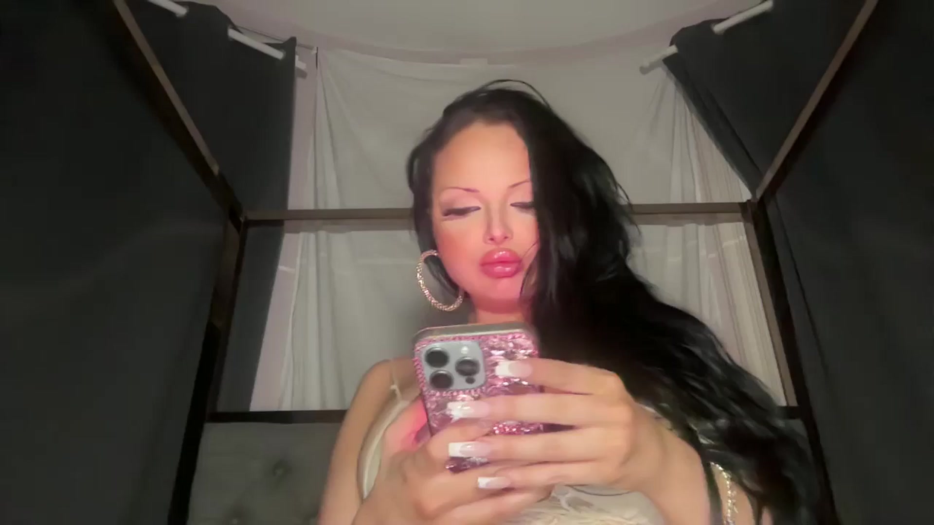 Gallery image thumbnail from cndnbaddie's myfreecams stream on, 08/17/2025, 07:08 image 6 of 20