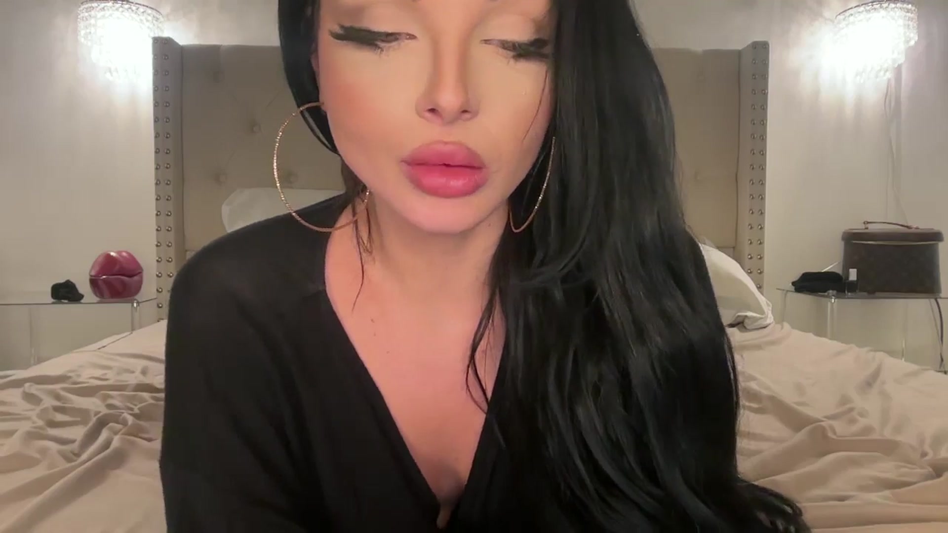 Gallery image thumbnail from cndnbaddie's myfreecams stream on, 01/21/2026, 05:27 image 20 of 20