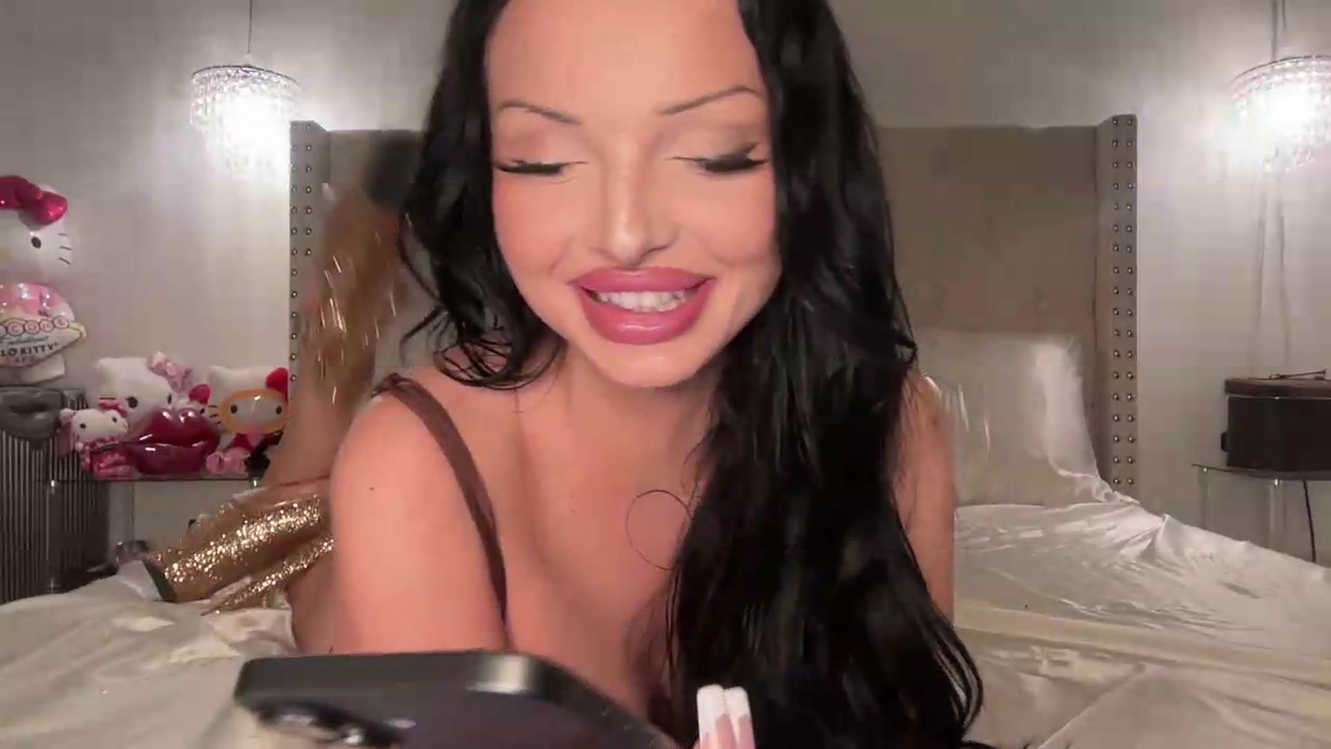Gallery image thumbnail from cndnbaddie's myfreecams stream on, 08/17/2026, 02:16 image 20 of 20
