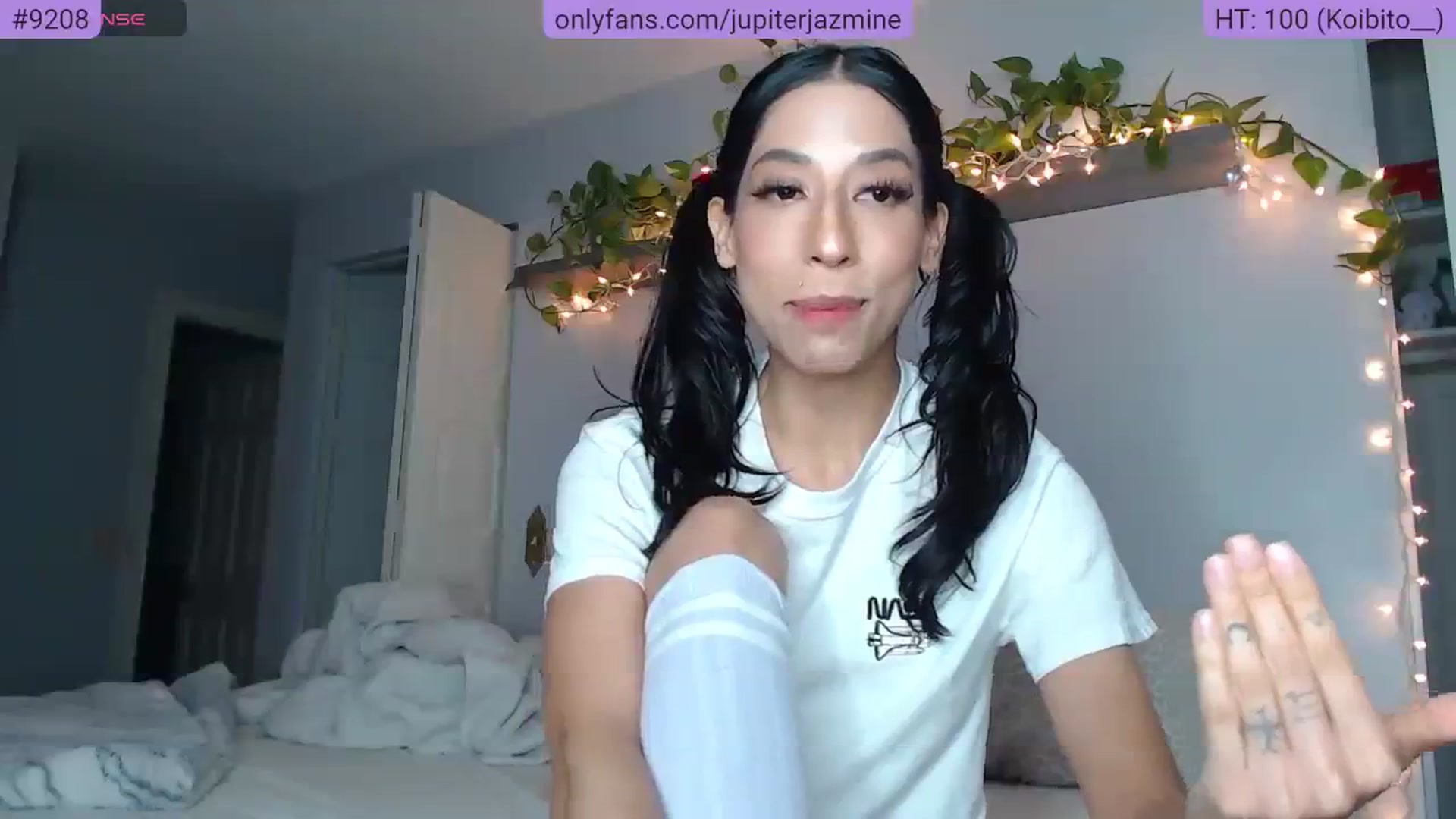 Gallery image thumbnail from coconutbunz's myfreecams stream on, 01/23/2024, 02:46 image 2 of 20