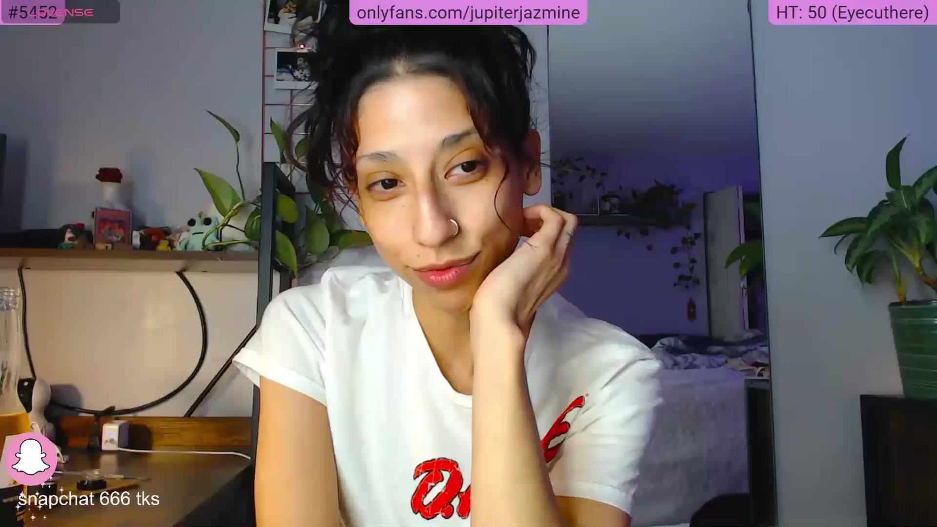 Gallery image thumbnail from coconutbunz's myfreecams stream on, 05/27/2025, 24:01 image 1 of 20