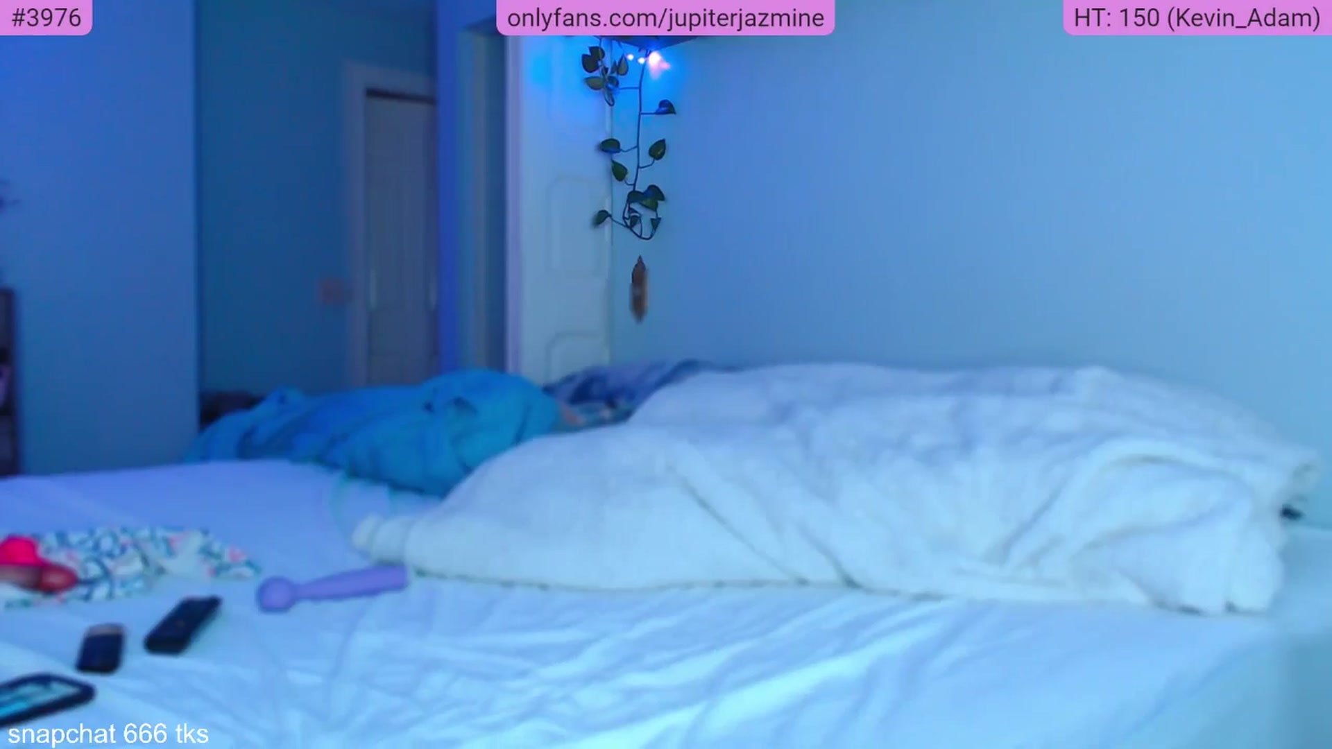 Gallery image thumbnail from coconutbunz's myfreecams stream on, 11/06/2025, 02:38 image 12 of 20