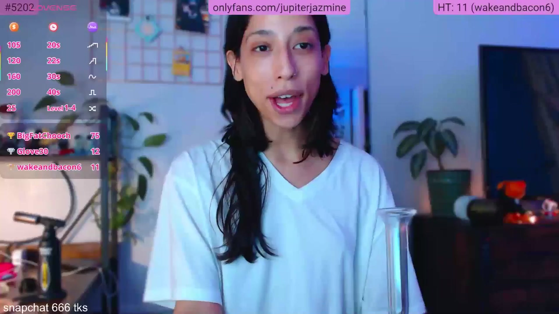 Gallery image thumbnail from coconutbunz's myfreecams stream on, 11/08/2025, 17:48 image 6 of 20