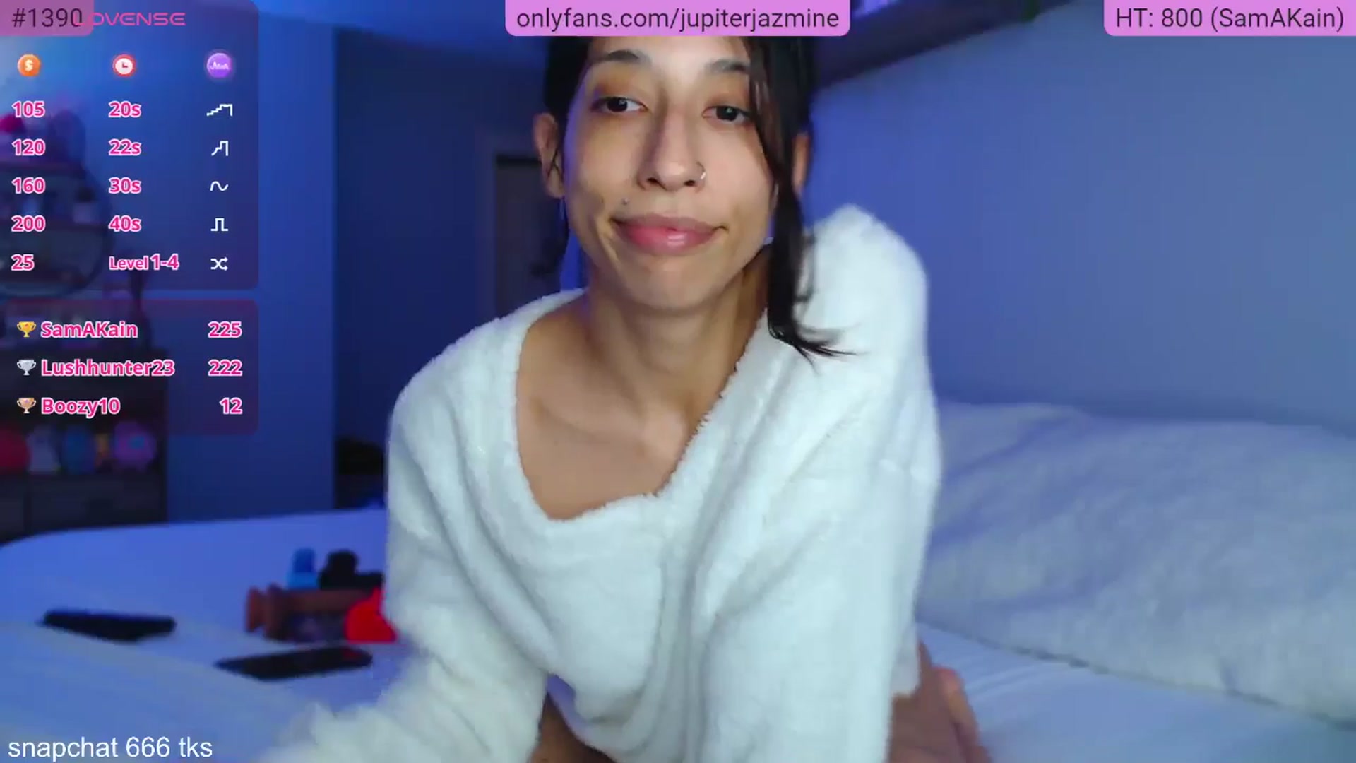 Gallery image thumbnail from coconutbunz's myfreecams stream on, 11/10/2025, 20:08 image 18 of 20