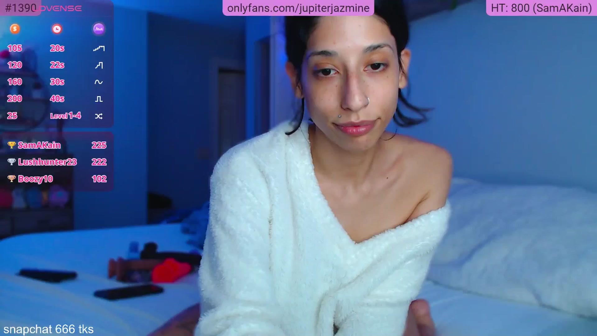Gallery image thumbnail from coconutbunz's myfreecams stream on, 11/10/2025, 20:08 image 19 of 20