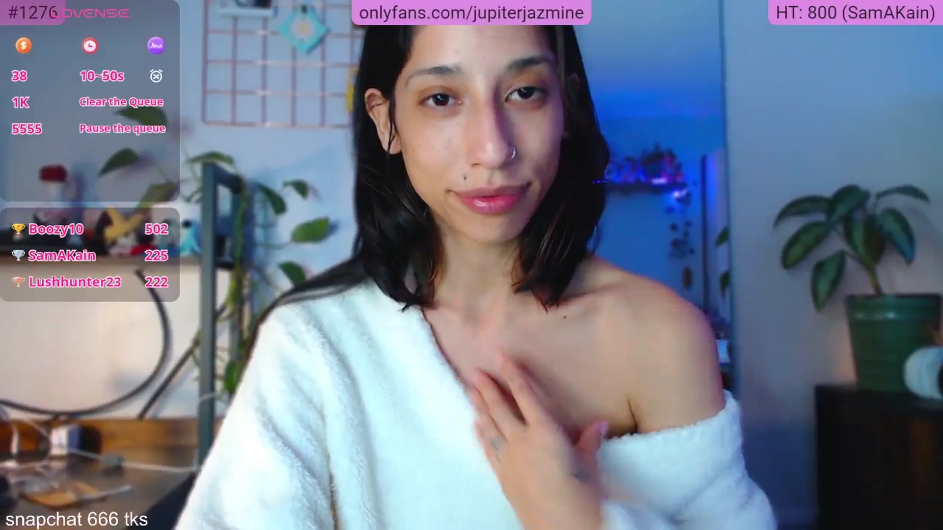 Gallery image thumbnail from coconutbunz's myfreecams stream on, 11/11/2025, 02:04 image 8 of 20