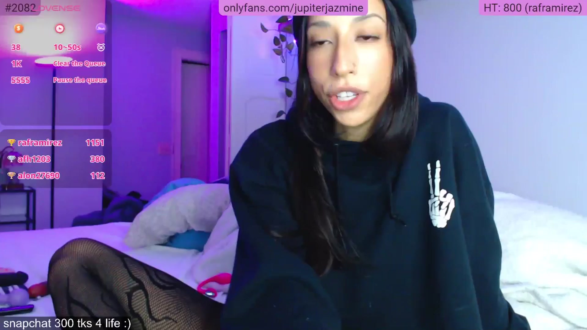 Gallery image thumbnail from coconutbunz's myfreecams stream on, 12/16/2025, 02:28 image 18 of 20