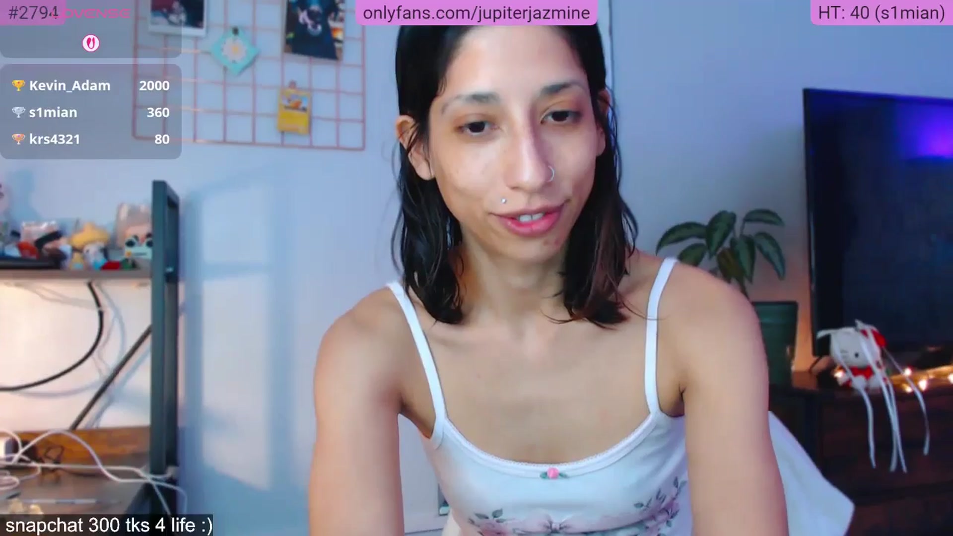 Gallery image thumbnail from coconutbunz's myfreecams stream on, 01/07/2026, 23:00 image 14 of 20