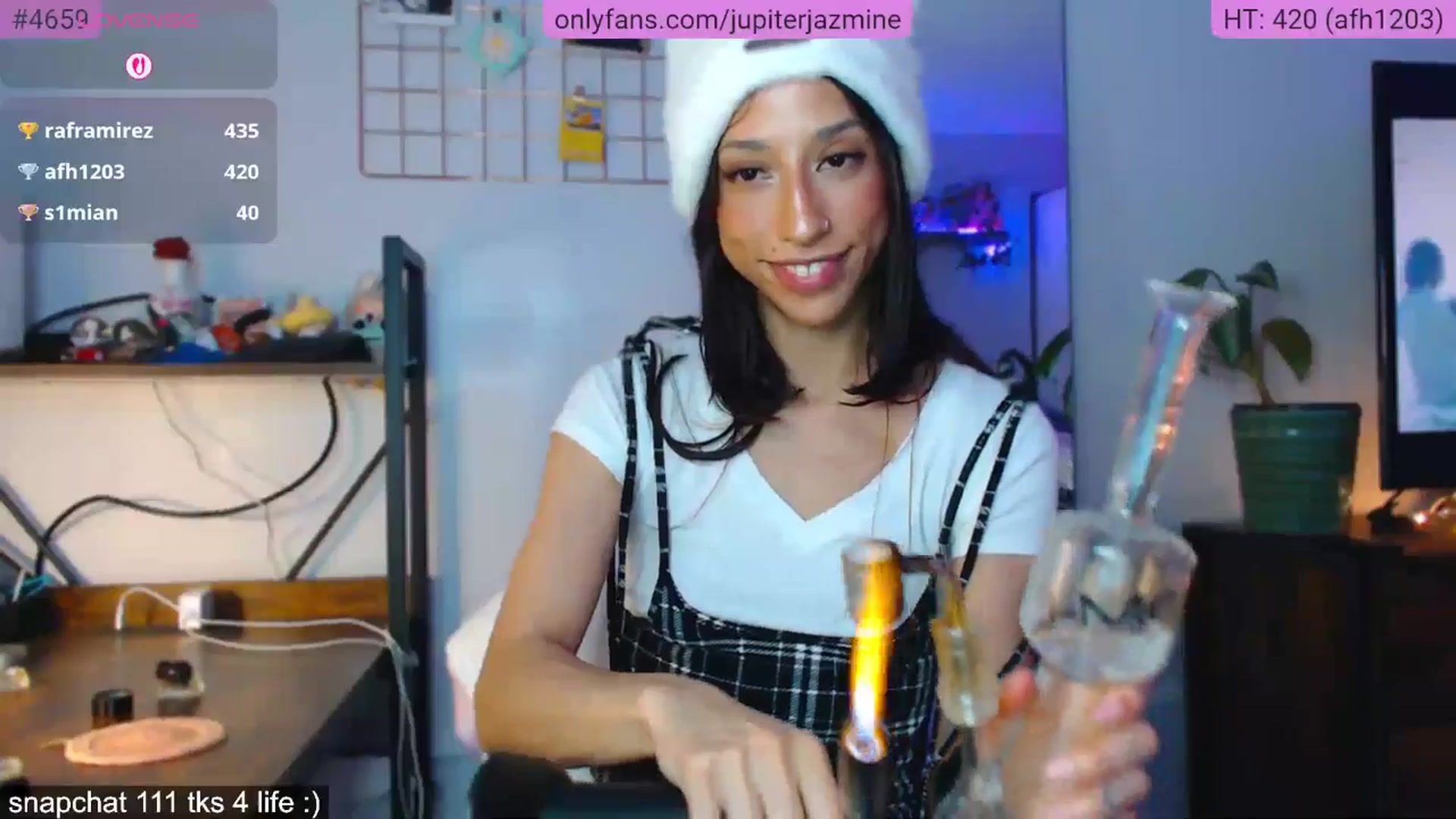 Gallery image thumbnail from coconutbunz's myfreecams stream on, 01/29/2026, 03:15 image 9 of 20
