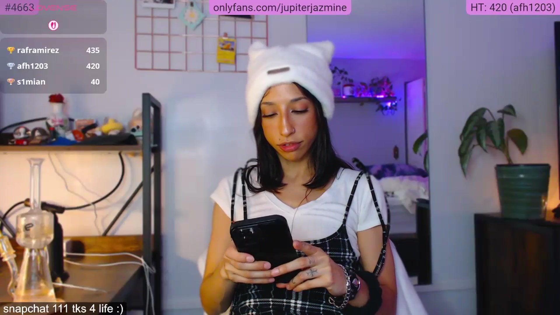 Gallery image thumbnail from coconutbunz's myfreecams stream on, 01/29/2026, 03:15 image 7 of 20